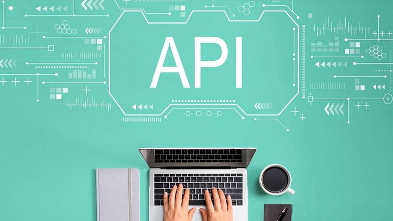 Da APIs die Kommunikation zwischen Anwendungen ermöglichen, gewähren sie oft den Zugang zu sensiblen Daten und Funktionen.(Bild:  zeeve /  Pixabay)