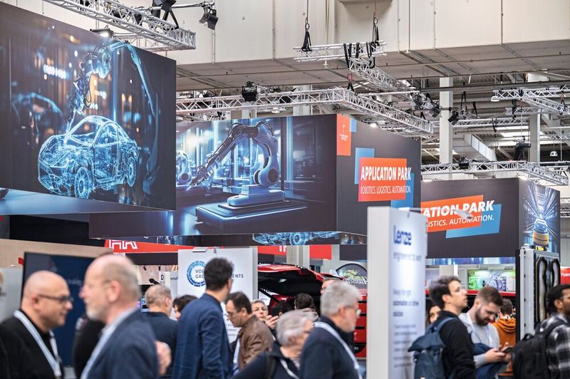 Rund 3 500 Unternehmen aus den Bereichen Maschinenbau, Elektro- und Digitalindustrie sowie Energiewirtschaft werden auf der Hannover Messe Lösungen für die Produktion und Energieversorgung päsentieren.  (Bild: HMI)