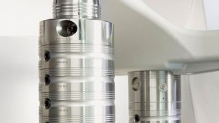 Der SCHUNK WDB Baukasten für die Werkstückdirektspannung ermöglicht unter anderem im Werkzeug- und Formenbau eine optimale Zugänglichkeit und eine definierte Spannsituation. (Schunk)