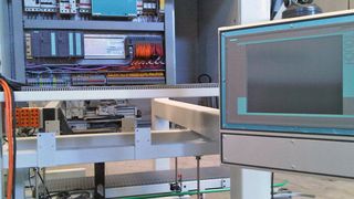 Steuerschrank mit dem Automatisierungssystem Simatic von Siemens (Bilder: Siemens)