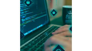 Cyberangriffe werden immer perfider und zwingen Unternehmen teils zur Zahlung von erheblichen Lösegeldern. Zudem können Hacker viele Schwachstellen einfach und der Ferne nutzen. (Bild: gemeinfrei // Pixabay)