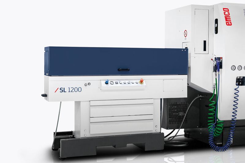 Außer einem Schwenklader bietet Emco diesen Kurzstangenlader des Typs SL1200 als ideales System für die Maxxturn 45 an, damit das Nachschieben und -laden von abgelängtem Stangenmaterial automatisch vonstatten gehen kann. (Emco)