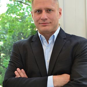 „Gerade im medizinischen Bereich kommt es auf zuverlässige Computertechnik an. In Zusammenarbeit mit den Herstellern werden die Anforderungen an Panel-PCs dabei immer höher geschraubt“, Albin Markwardt, Geschäftsführer Comp-Mall.