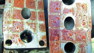 Rostige Oberflächen: Zeigen Komponenten Zeichen von Korrosion, heißt es schnell handeln. (Benseler)