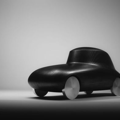 Ein sogenannter Jaray-Audi, ein aerodynamisches Konzeptfahrzeug in den 20er-Jahren von dem Ingenieur Paul Jaray entworfen, als Plastik. (Bild: August Horch Museum)