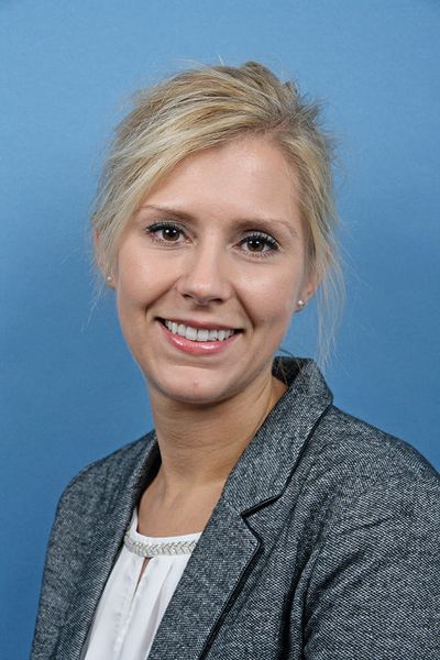 „Die Kaltumformung von Stahl mit völlig neuen Gefügezuständen macht ein Denken über die Prozessabläufe hinaus erforderlich“, betont Tabea-Vera Jentzsch, technische Kundenberatung/Edelbaustahl bei der Deutschen Edelstahlwerke GmbH in Siegen. (Bild: Deutsche Edelstahlwerke)