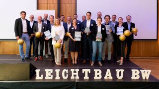 Die Gewinner des ThinKing-Awards wurden für ihre Top-Leichtbaulösungen des Jahres 2021 geehrt.  (Bild: Leichtbau BW)