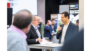 De gauche à droite : Jacques Bersier, ancien Directeur du Swiss Polymers Cluster et Raphaël Hatem, Directeur du Swiss Polymers Cluster (Source : HERY GISEL)