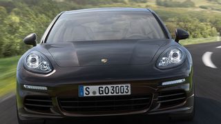 Der Rückruf betrifft unter anderem ältere Modelle des Porsche Panamera. (Porsche)