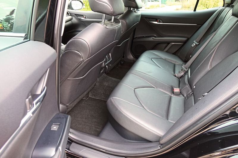 Viel Platz und Beinfreiheit gibt es für die Passagiere der hinteren Reihe. (Bild: Sven Prawitz/»Automobil Industrie«)