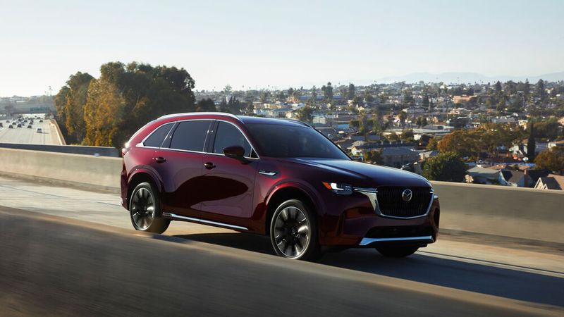 In der Topversion leistet der 3,3-Liter-Turbo 340 PS. (Bild: Mazda)