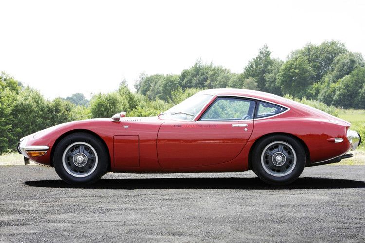 Auf Straße und Strecke sollte der erste Japan-Racer alle etablierten Rivalen durch technische Raffinesse deklassieren. (Foto: Toyota)