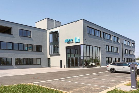 Das neue Domizil der Verwaltung der Löhr-Gruppe in Koblenz-Bubenheim.(Bild:  Löhr)