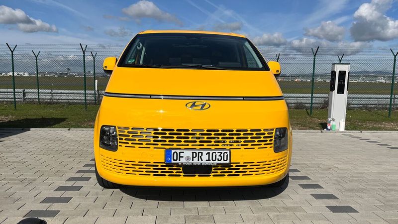 Insgesamt möchte Hyundai 2023 in Deutschland 4.700 Staria verkaufen. (Bild: Simon – VCG)