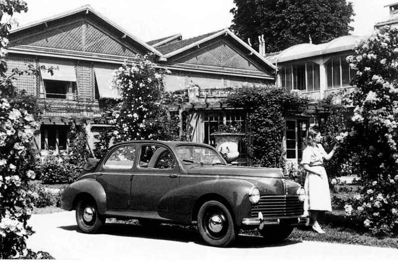 Peugeot 203 als Cabriolimousine (Bild: Peugeot)