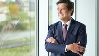 Nach 40 Jahren in führender Verantwortung hat sich Ulrich Reifenhäuser aus der operativen Geschäftsführung der Reifenhäuser Gruppe zurückgezogen.  (Bild: Reifenhäuser)