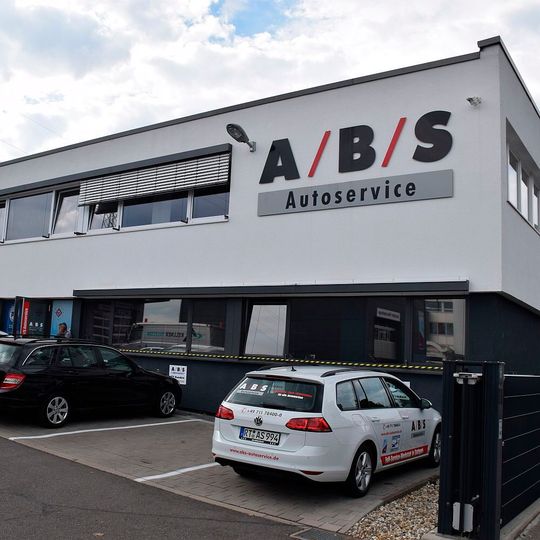 Zu den von der Insolvenz betroffenen Fintyre-Standorten gehört auch ABS Autoservice in Stuttgart.(Bild:  Rosenow/»kfz-betrieb«)