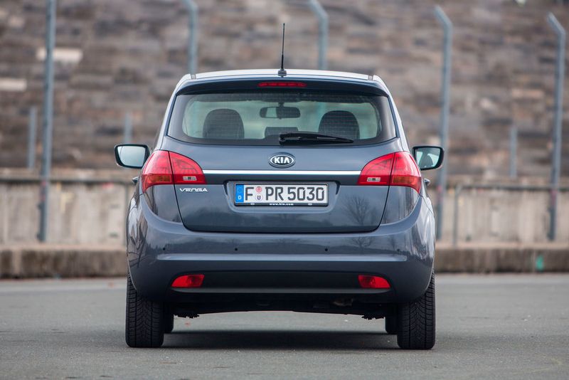 ... in der Topversion Spirit im LED-Design ausgeführt. (Kia)