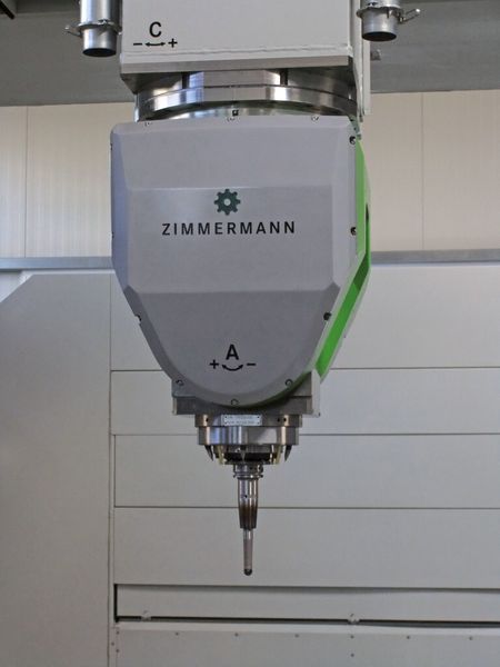 Bild 3: Der Fräskopf verbindet hohe Drehmomente mit hohen Rotationsgeschwindigkeiten. (Bild: Zimmermann)