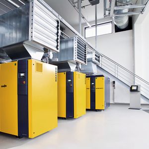 Bild 1: Druckluftmanagementsysteme der neuesten Generation steuern nicht nur die Kompressoren, sondern beziehen auch Randparameter der Druckluftaufbereitung, Umgebungsbedingungen oder die Wartung der Systeme mit ein.