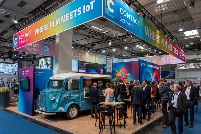 Bei Contact Software erhielten Interessierte neben anderen Produkten auch eine Übersicht zum Leistungsspektrum der Digital-Twin-Plattform Elements for IoT. Das Angebot will insbesondere mit einer offenen Architektur, einer einfachen und robusten Abbildung von Geschäftsprozessen und dem Low-Code-Ansatz überzeugen. (Bild: Vogel Communications Group)