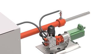 Hydraulik löst die starre Kopplung elektromechanischer Antriebe auf, Motor und Pumpe lassen sich praktisch beliebig positionieren und über Druckschläuche mit dem Zylinder verbinden. (Bucher)