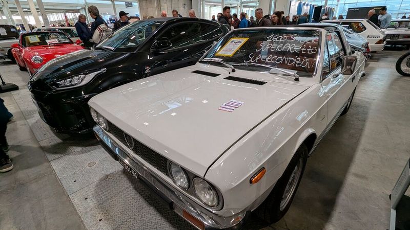 Wer einen italienischen Klassiker kaufen möchte, der sollte sich unbedingt in Bologna umsehen – das Angebot ist echt groß! (Bild: Dominsky )