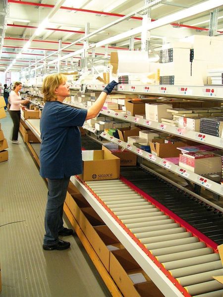 Eine bessere Einbindung der Nachschubprozesse in bestehende Kommissionierabläufe ist mit erheblichen 
Optimierungspotenzialen verbunden.Bilder: Sigloch (Archiv: Vogel Business Media)