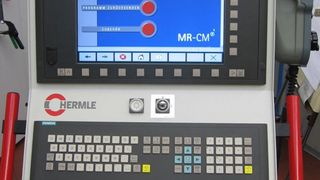 Der intelligente Fertigungsdatenmanger MR-CM minimiert nichtwertschöpfende Tätigkeiten in der NC-Fertigung. Dadurch lassen sich Einsparungen von mindestens 50000 Euro pro Maschine/Jahr realisieren. Bild: Maschinenfabrik Reinhausen (Archiv: Vogel Business Media)