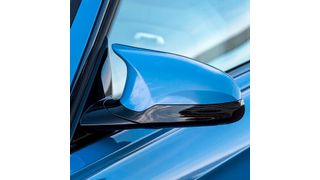 Größeren Wettbewerb bei sichtbaren Ersatzteilen wird es wohl vorerst trotz Reparaturklausel nicht geben. Dafür sorgt ein weitreichender Bestandsschutz im neu verabschiedeten Designrecht. (BMW)