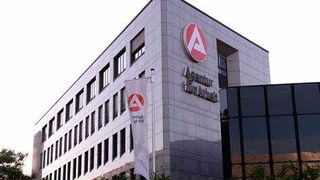 Droht für viele der Gang zur Agentur für Arbeit? Denn der Gesamtmetall-Chef Stefan Wolf blickt besorgt auf das nächste Jahr. Nach Lage der Dinge könnte es zu Entlassungen und Insolvenzen kommen. Hier seine Einschätzung und Erklärung ... (Bild: Agentur für Arbeit)