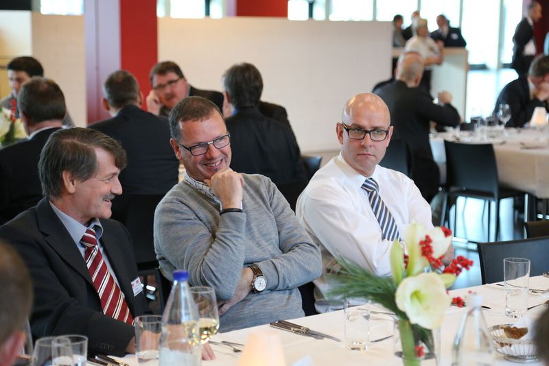Gute Gespräche während eines feinen Essens gehörten ebenfalls zum SMM Kongress. (Bild: Matthias Böhm)