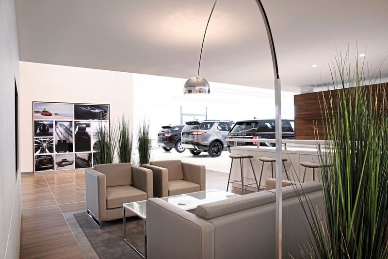 In Neu-Ulm – und München – erwartet die Gäste eine edle Inneneinrichtung. (Bild: Emil Frey)