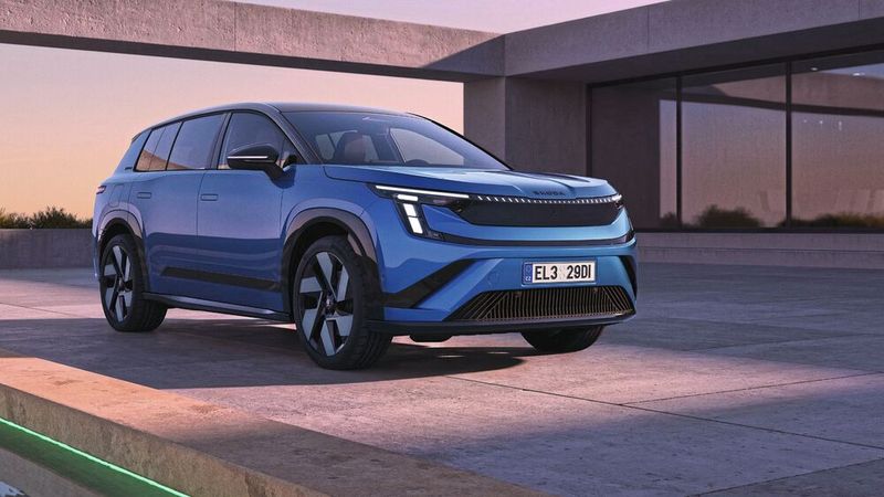 Ganz schön wuchtig: Der neue Skoda Peaq misst in der Länge stolze 4,87 Meter. (Bild: Skoda)