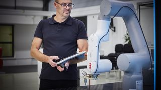 Intuitive no-code tools and AI-supported software lower the barriers to entry into robotics, making it quickly accessible even for users without programming knowledge. (Image: ABB Robotics)