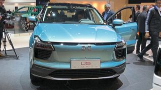 Mit dem seit drei Jahren existierenden Start-up Aiways drängt ein weiterer chinesischer Autobauer auf den Markt. (Bild: Seyerlein/»kfz-betrieb«)