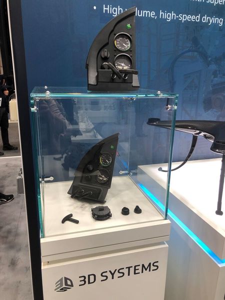 3D-Systems zeigte Kundenbeispiele, die mit SLA gesdruckt wurden. (Bild: VCG/Juliana Pfeiffer)