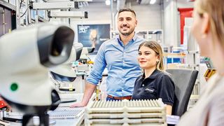 Ganz an der Spitze! Die Walter AG meldet, dass sie sich jetzt zu Deutschlands Top-1-Arbeitgebern zählen darf ... (Bild: Walter / J. Jäger)