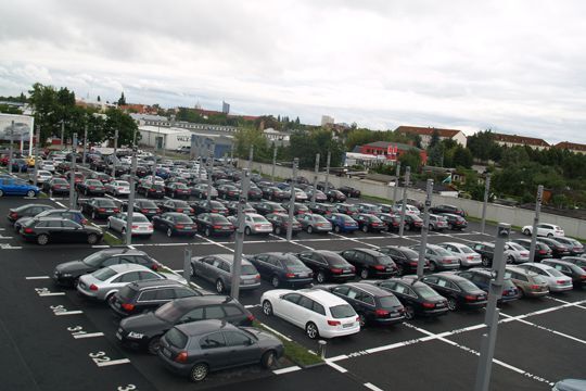 Das große Fahrzeugangebot der Audi-Niederlassung. (Archiv: Vogel Business Media)