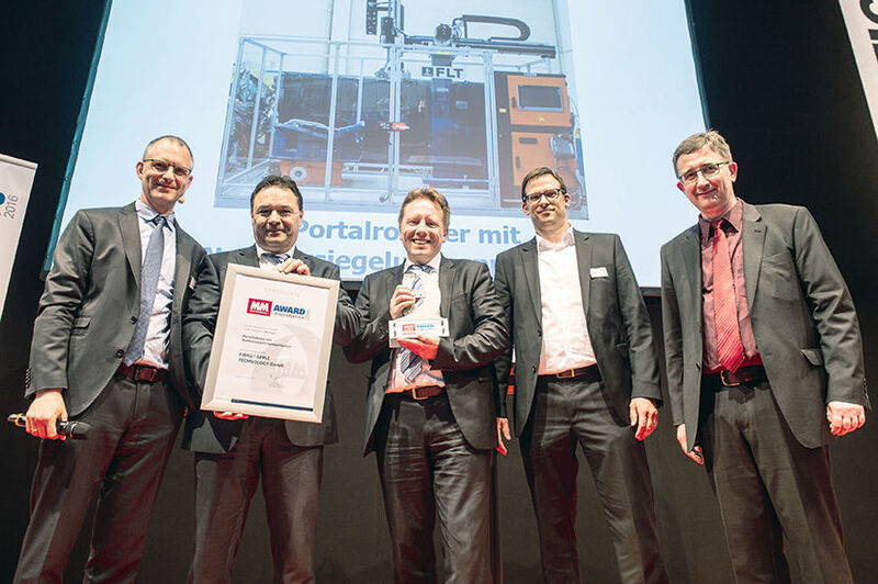 Für den Portalroboter mit Nahtversiegelungsapplikation erhielt Fibro Läpple Technology den MM-Award zur Automatica 2016. (Messe München GmbH)