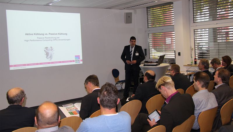 „Geht nicht? Geht doch! Hocheffiziente, nachrüstbare IT-Kühlung mit einem PUE nahe 1“ war das Vortragsthema von Daniel Luther und Rittal. ()