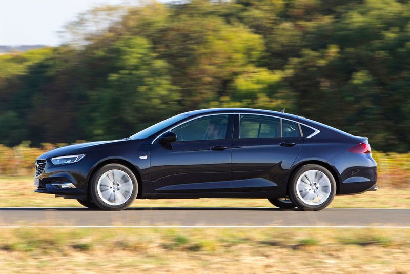 Auch jenseits von Tempo 180 zeigt der Motor noch keinerlei Anzeichen von Müdigkeit.  (Opel)