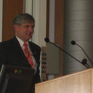 Dr. Norbert Kuschnerus / Bayer Technology Services gab einen Überblick über die wichtigsten Beiträge der NAMUR Hauptsitzung 2010. 