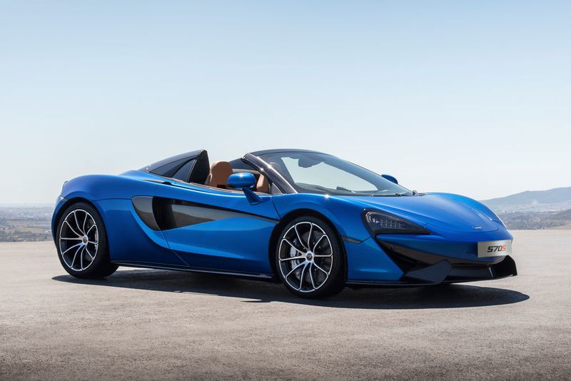 McLaren lässt sich den Spider mit 208.975 Euro bezahlen. (McLaren Automotive)