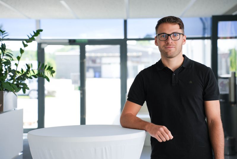 Andreas Hanus, responsable du développement de l'IA chez Sesotec : « L'IA ne remplacera pas les techniques de tri traditionnelles, mais les complétera de manière intelligente ».(Bild:  Sesotec)
