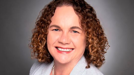 Nicolette Lambrechts ist seit 2001 im Unternehmen.(Bild:  Mercedes-Benz)