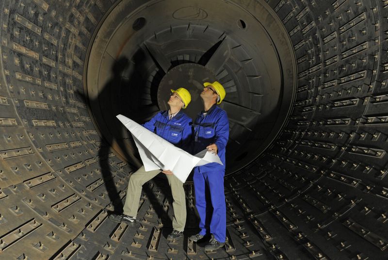 Den Überblick im Anlagen-Turnaround verloren? Ständig steigende Anforderunge, dünne Personaldecken und längere Inspektionsintervalle setzen der Chemieindustrie zu. (Bild: Pressefoto BASF SE / B. Kunz)