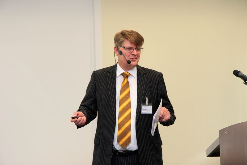Moderiert wurde die Veranstaltung von Thomas Wocadlo, Leiter Vertrieb und Marketing bei Infraserv Gendorf. (Bild: Infraserv Gendorf)