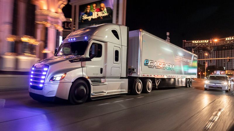 Daimler Truck leidet derzeit unter schwachen Zahlen im US-Geschäft.(Bild:  Daimler Truck)