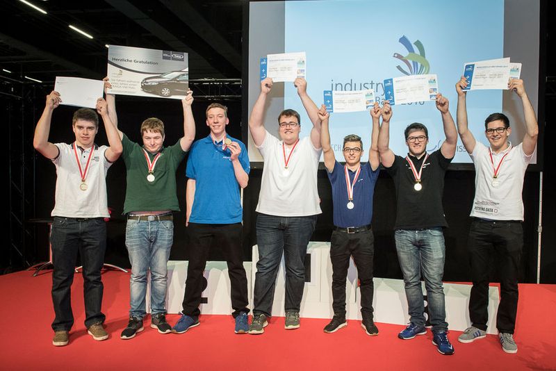 Die verdienten Gewinner der Industryskills 2016 fahren zu den Berufsweltmeisterschaften 2017 in Abu Dhabi. (Thomas Entzeroth)